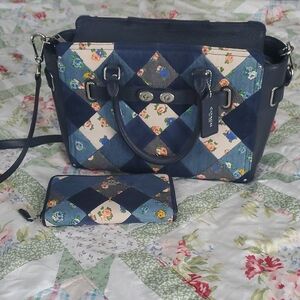 Coach Floral Patchwork Carry All Purse and Wallet in Navy NWOT